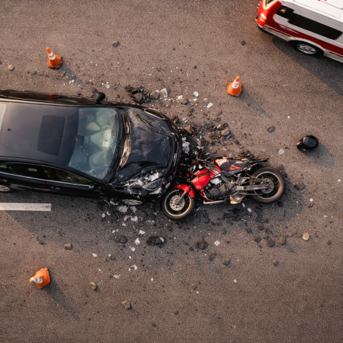 Batida moto e carro